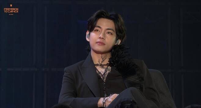 BTS V 