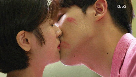 k-drama kiss