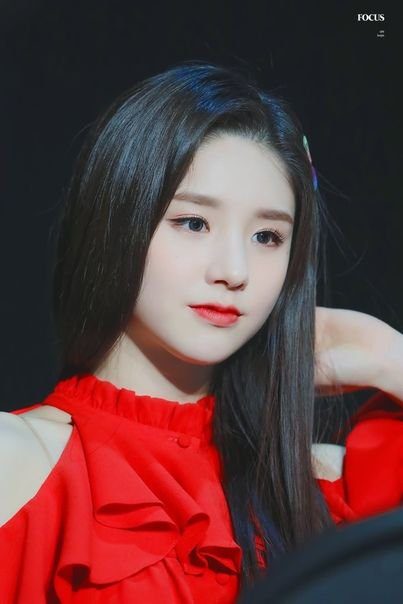 Heejin (LOONA) 