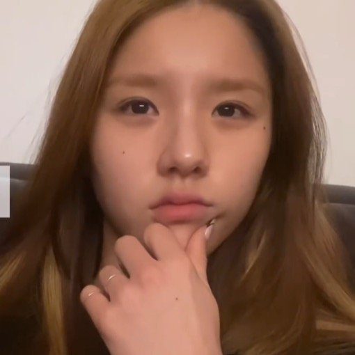 Heejin (LOONA) 