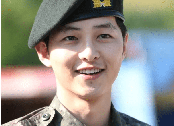 Actor Song Joong-ki receives Presidential Citation for his consistent donations