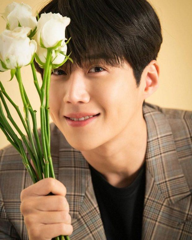 Kim Seon-ho scandal