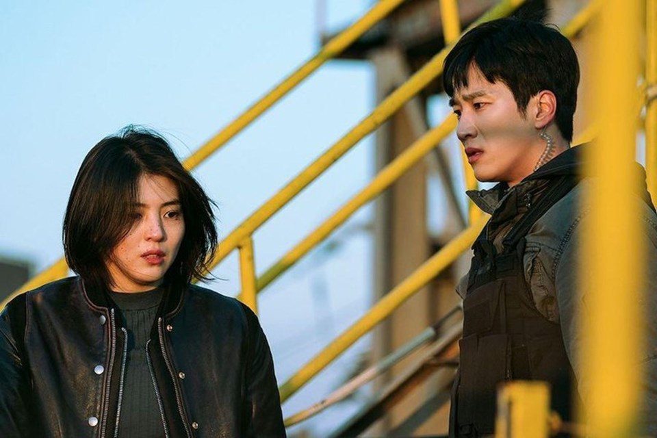 han soo he Ahn Bo Hyun Which actor has the best chemistry with Han So Hee in 2021?