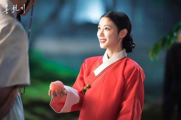 Historical blockbuster "Chun Hong Gi" sets its own record in viewership ratings with the last episode