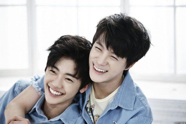 Jeno is Jaemin's 3-hour senior
