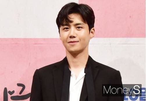 Kim Seon-ho's ex