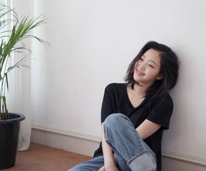 Kim Go-eun nicknamed goddess of Korea National University of Arts