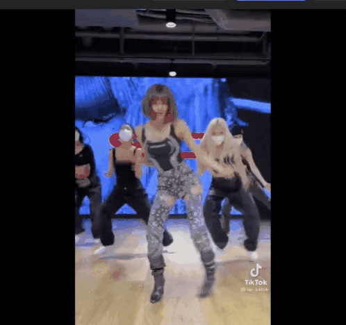 Lisa dance SG