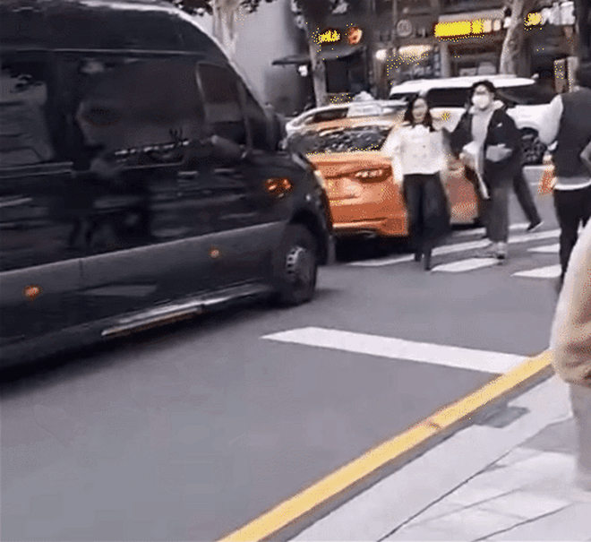 Son Ye Jin spotted on the set of “39”