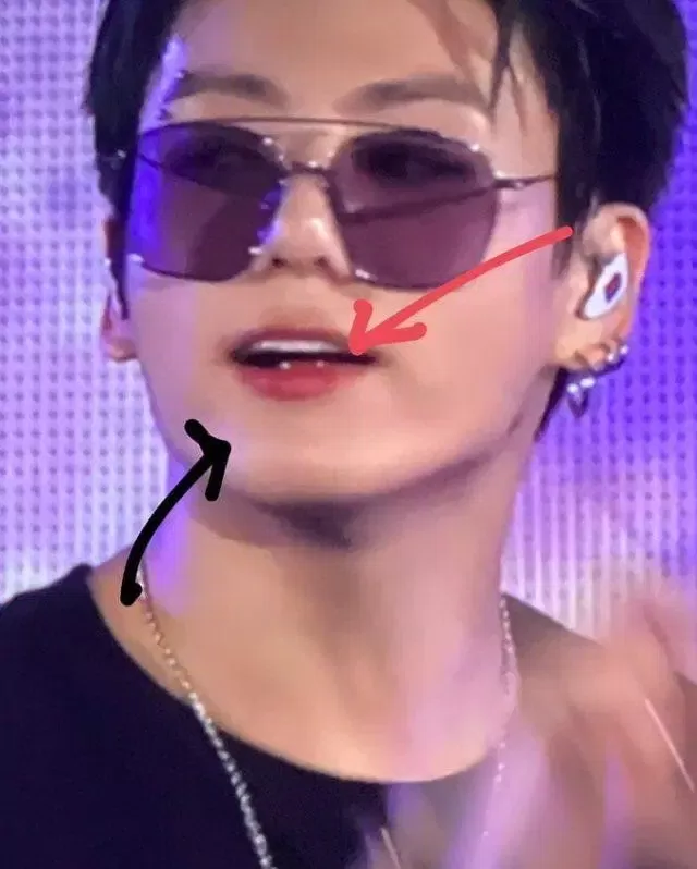 Netizens also wait for Jungkook to pierce his tongue. (Photo: Internet)