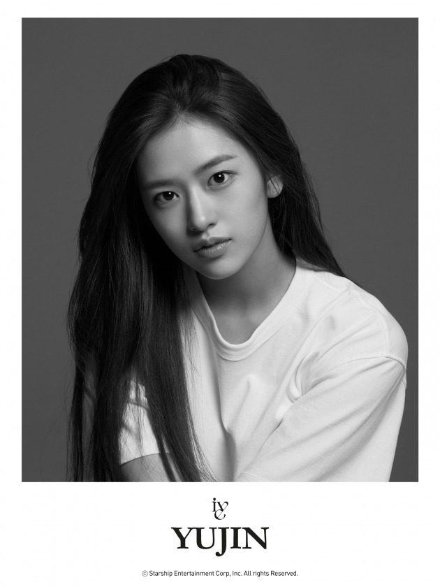 Ahn Yu-jin IVE