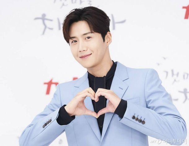 Kim Seon ho choi young ah
