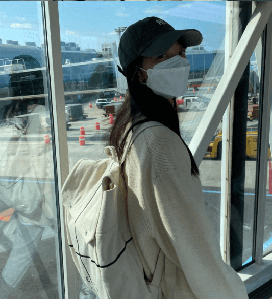 Shin Min-ah shares her traveling moments
