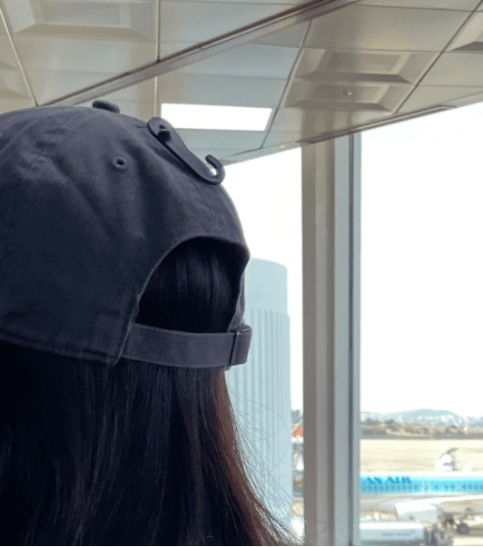 Shin Min-ah shares her traveling moments