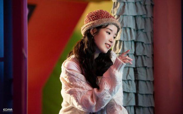 IU and Cha Eun Woo