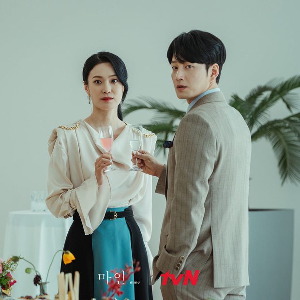 Top 4 Korean dramas of 2021 with the most outstanding fashion