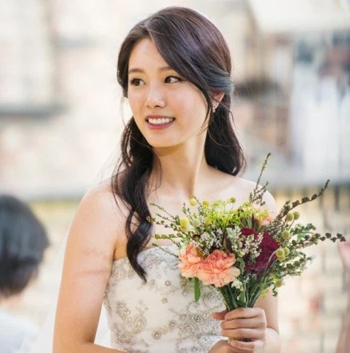 Lee Si Eon