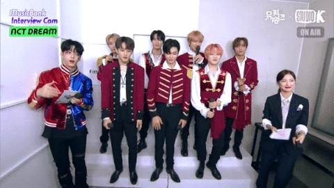 Korean netizens dissatisfied with ENHYPEN Sunghoon’s greetings towards TWICE when MCing alongside Jang Wonyoung
