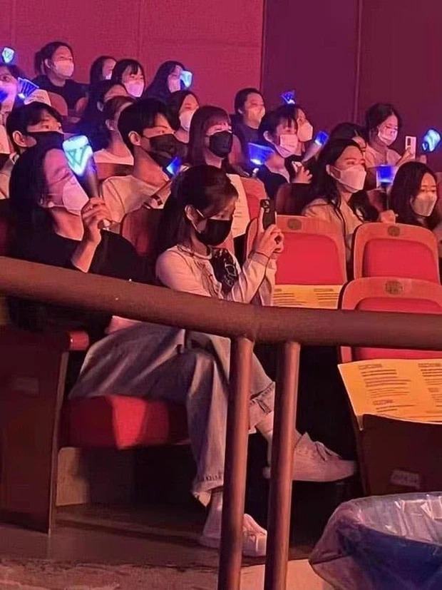 song mino jennie blackpink song mino jennie blackpink