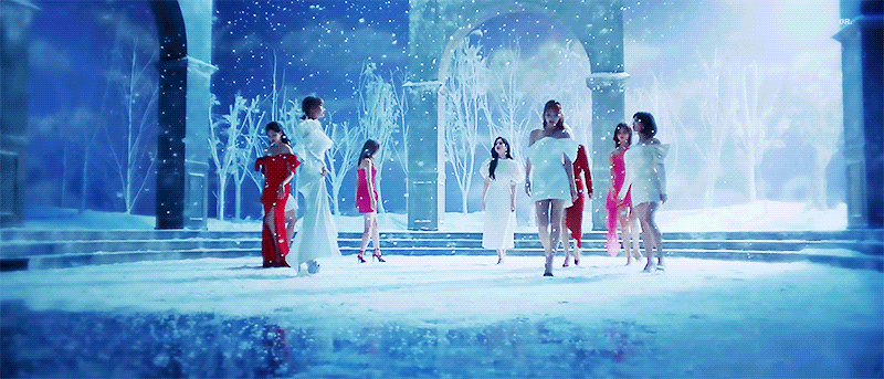 TWICE's new MV has many romantic winter scenes