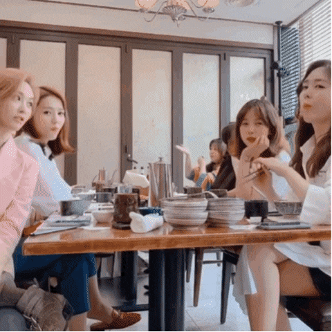 Fin.K.L K-netizens are divided over the girl group with all-time best average visual: Red Velvet is barely mentioned, the most picked 4th gen group is not aespa