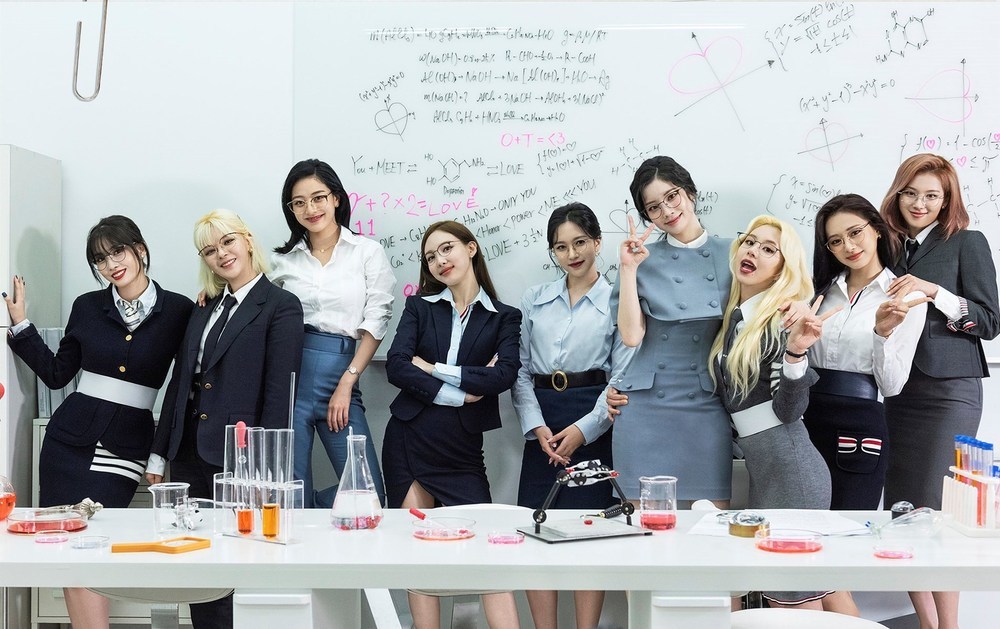 the best idol group of Kpop 3rd generation
