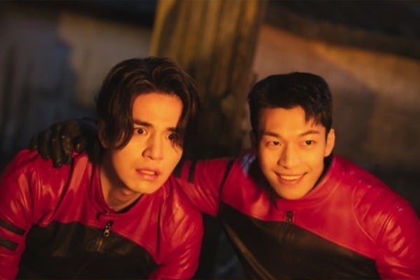 lee-dong-wook-wi-ha-joon-bad-and-crazy-29012022- (2)