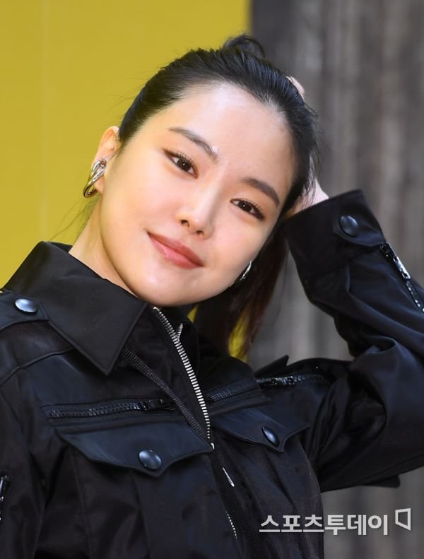 Son Naeun