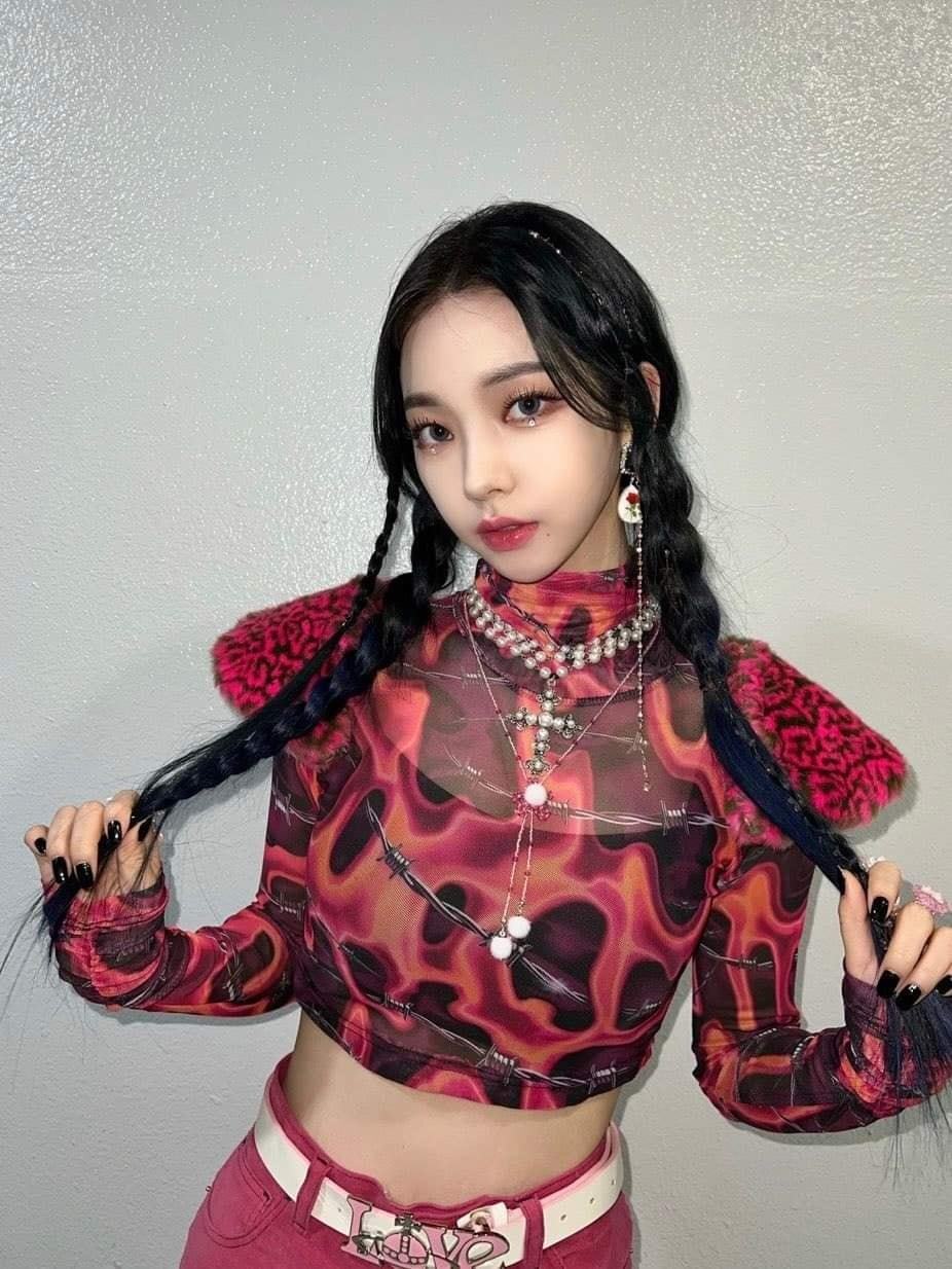 Kpop girl group members that are considered the "aces"