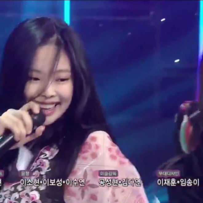 BLACKPINK Jennie makeup style