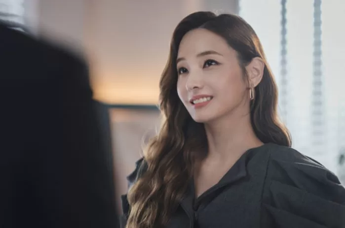 han chae young