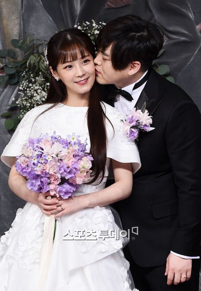Crayon Pop-Soyul-H.O.T-Moon Hee Jun