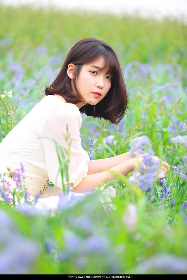 IU