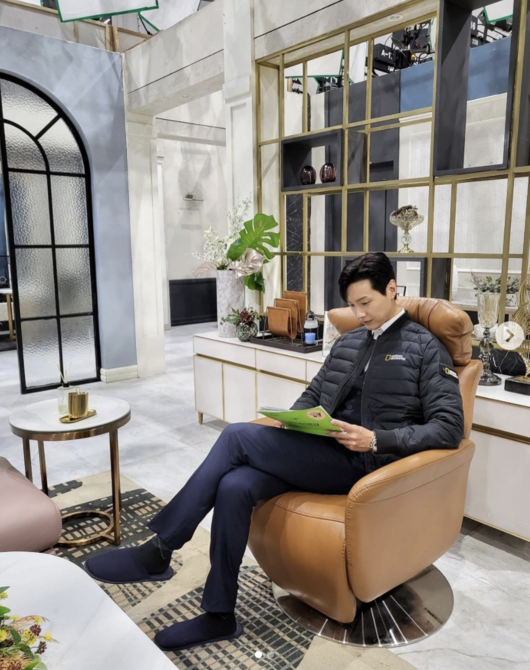Young Lady and Gentleman-Ji Hyun-woo