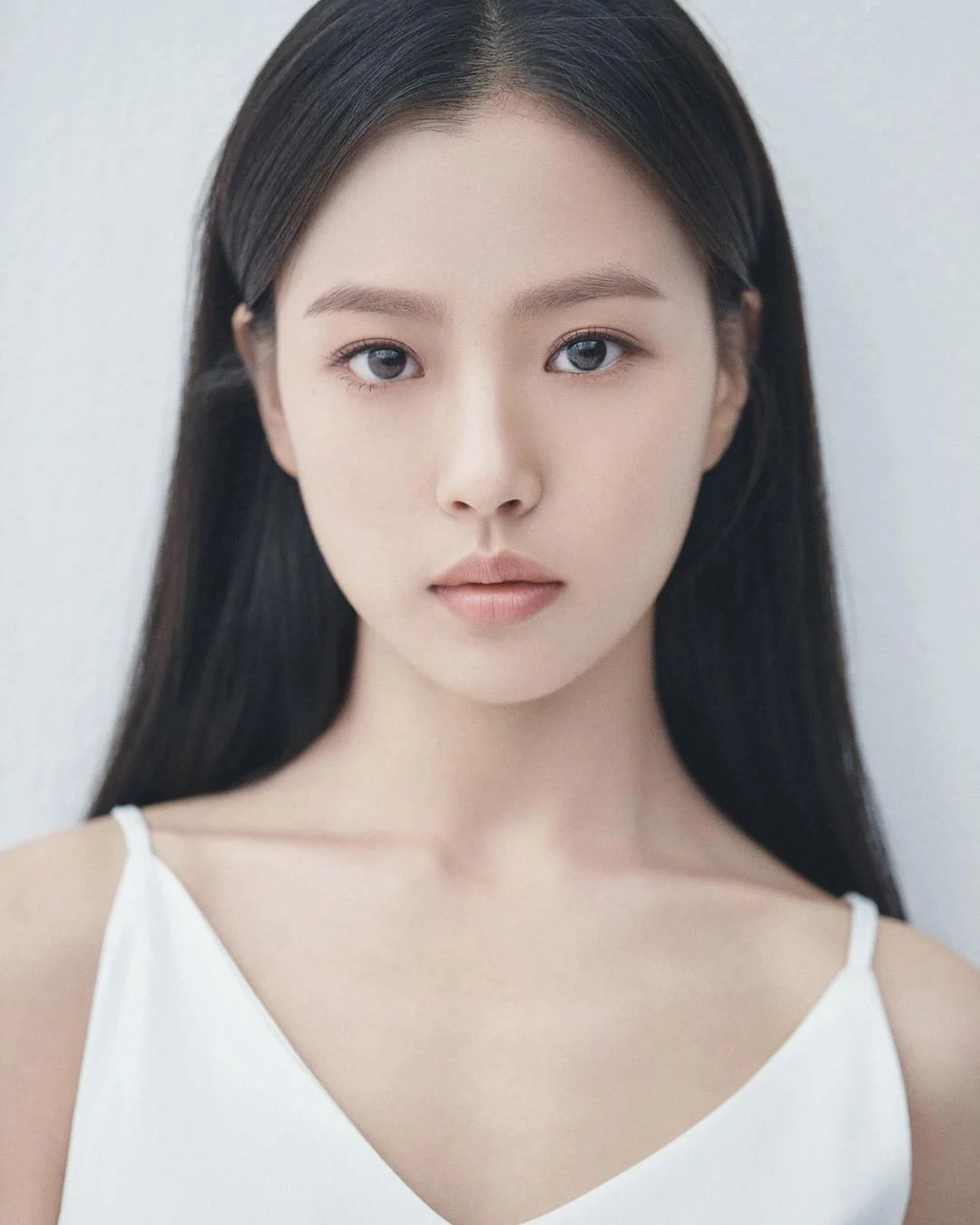 Go Min-si