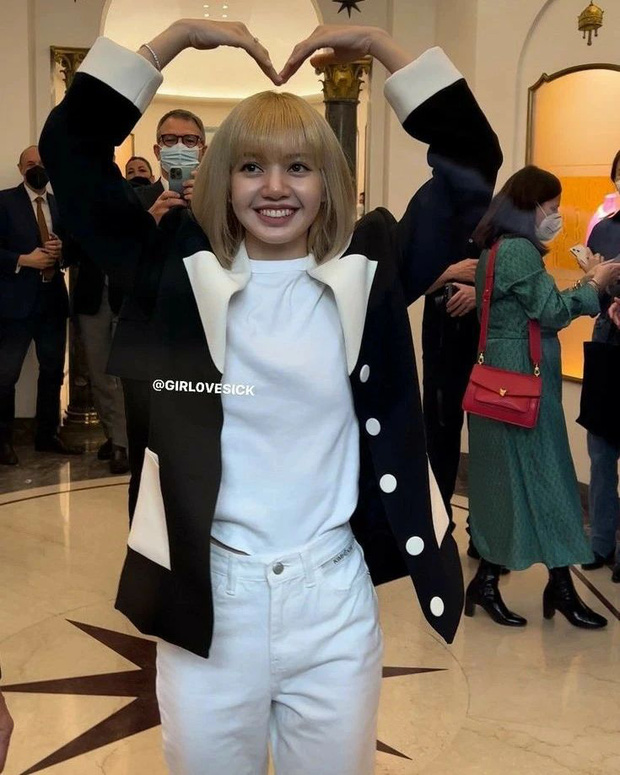 blackpink lisa