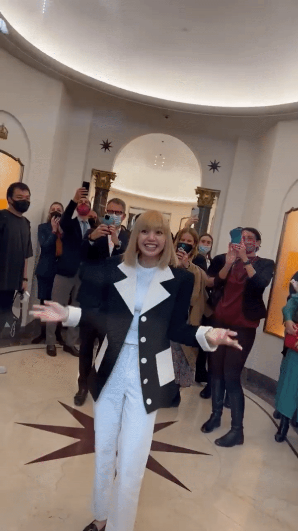 blackpink lisa