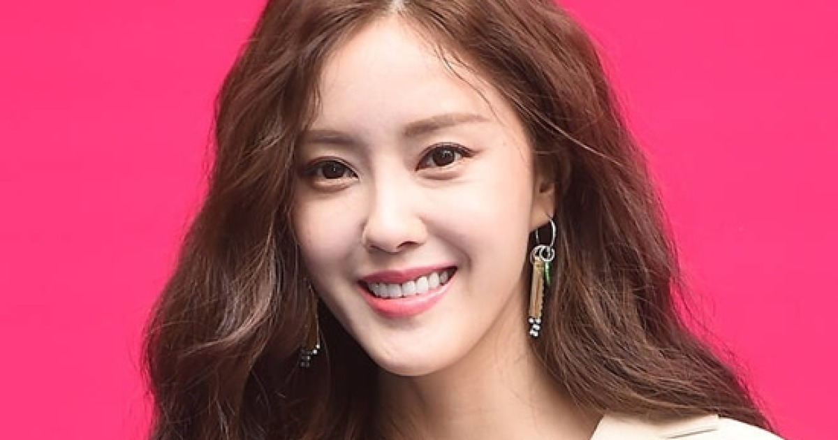 Hwang Ui-jo Hyomin break up