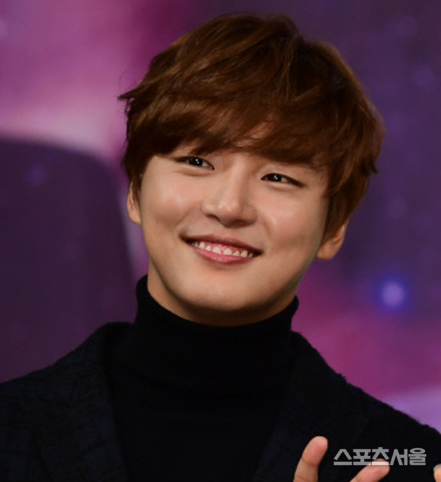 yoon-shi-yoon