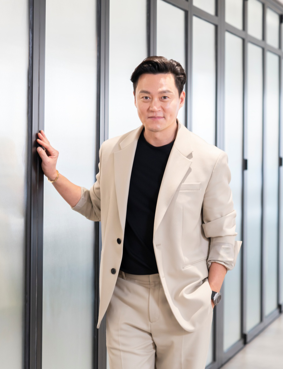 Lee Seo Jin