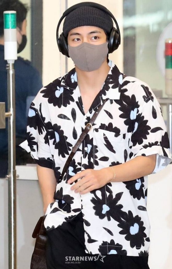 BTS V Kang Dong Won