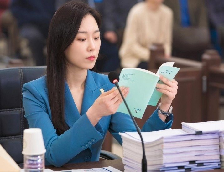 seo hyun jin why her