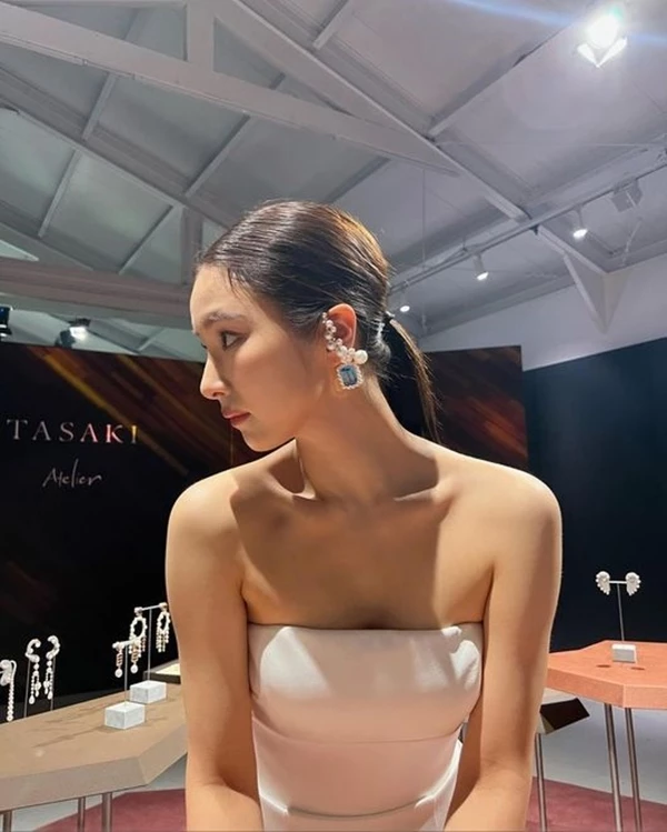Shin Se-kyung