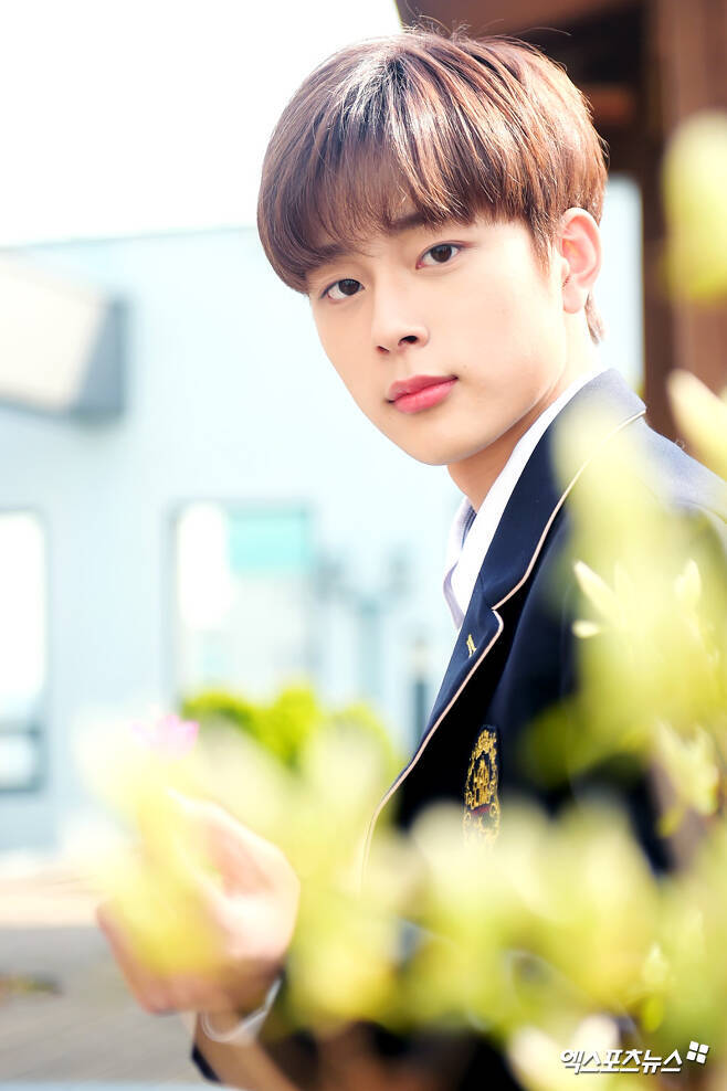 Yoo Seon ho