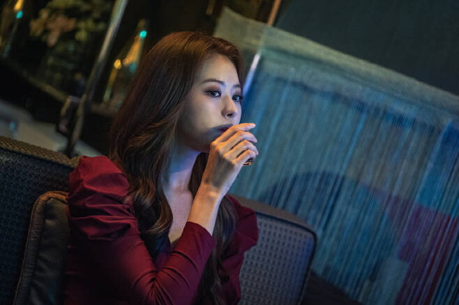 "The Distributors" Lim Na Young