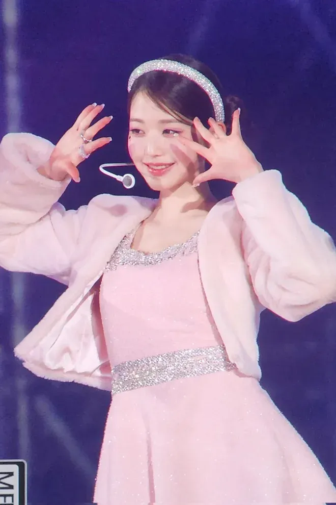 ive wonyoung sbs gayo daejun