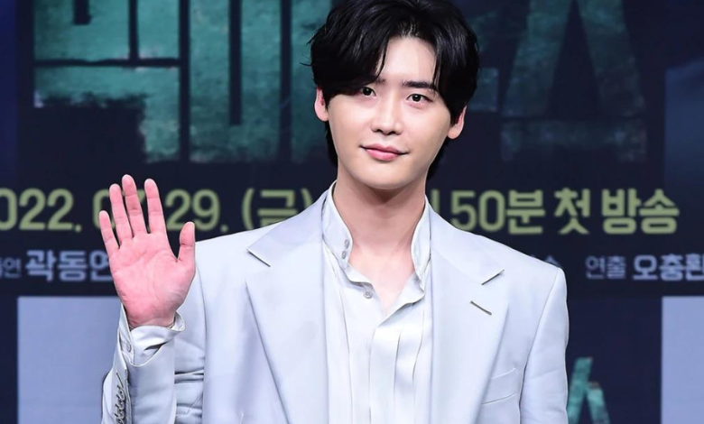 Lee Jong-suk thumbnail