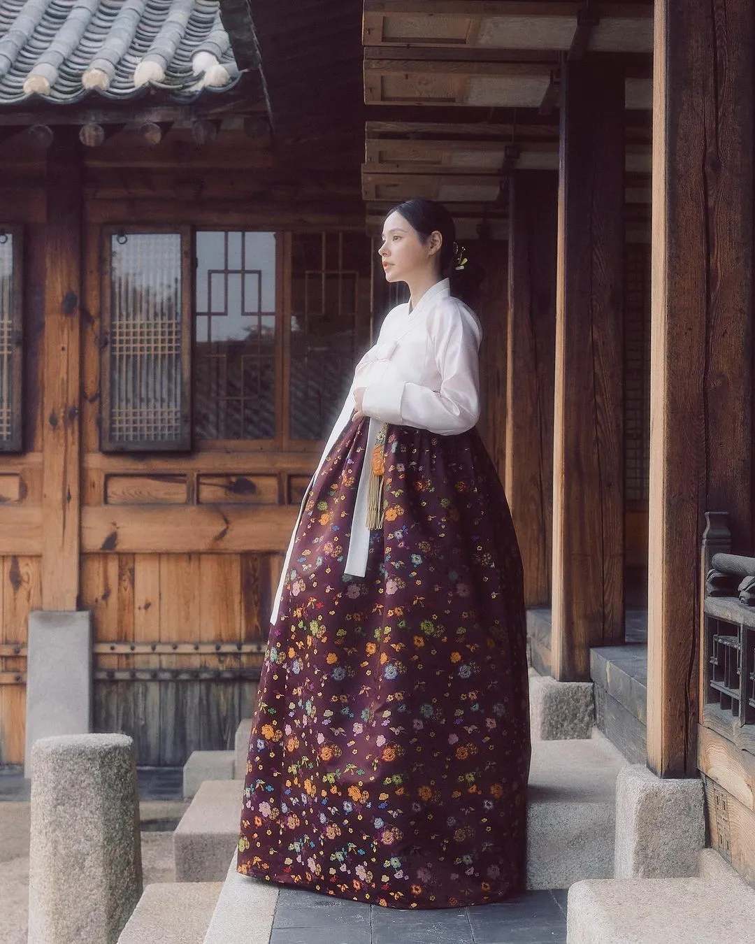 min hyo rin hanbok
