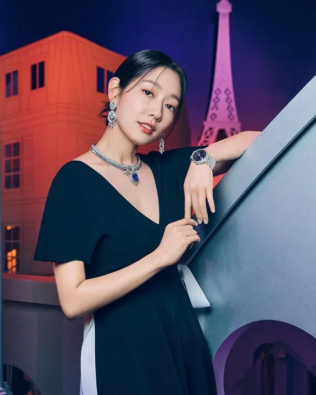 park shin hye