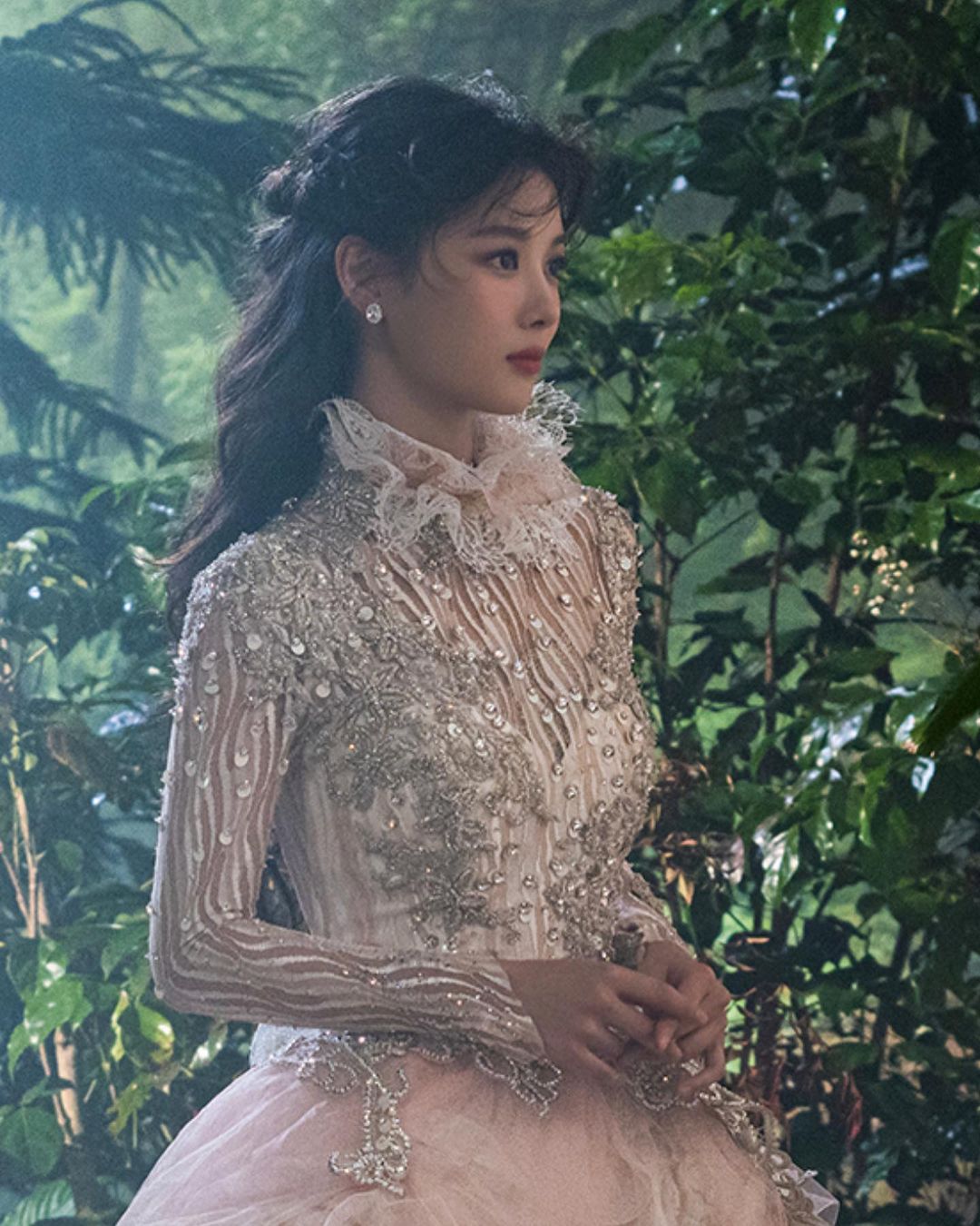 kim-yoo-jung-